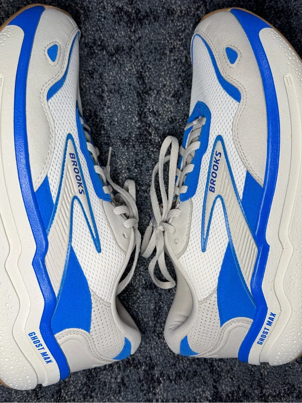 Brooks Men’s Ghost Max 2 Running and Walking Shoes Road Running Shoes Size 11